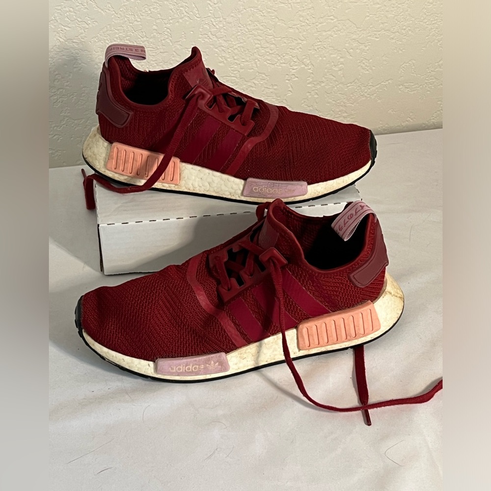 Adidas Women’s NMD R1 Collegiate Burgundy Clear Orange B37646 Running Shoes EUC‎
